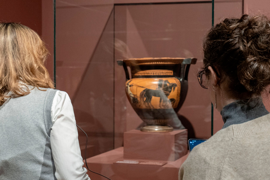 Un experimento con participación del INCIPIT analiza cómo miramos la cerámica griega para estudiar la evolución del arte